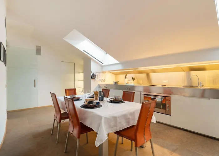 Guesthost - 500sqm Luxury With Spa, Gym, Terrace, Game & Garage شقة *