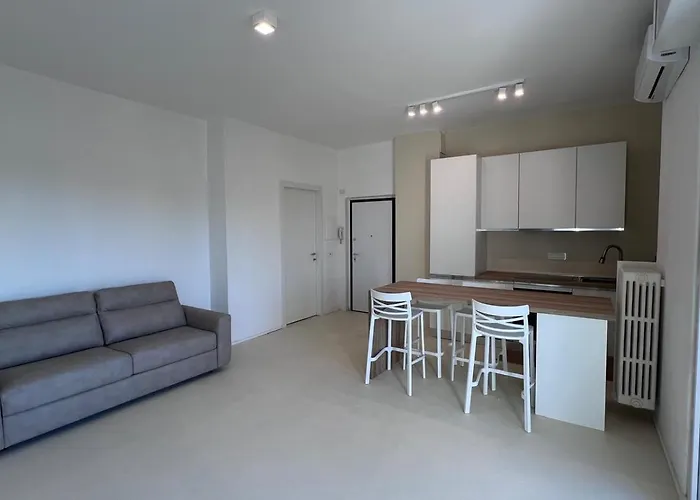 Elegante Bilocale Ristrutturato - Metro Inganni *