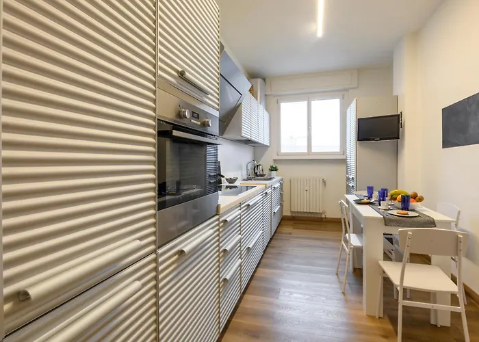 Διαμέρισμα Modica, 16 - Near Iulm