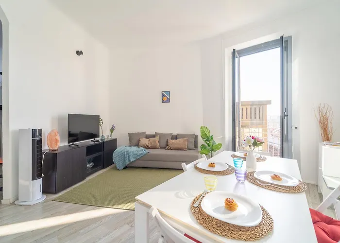 公寓 Skyline View Loft - Chinatown & Garibaldi 米兰