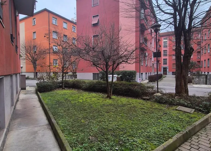 Isola Da Lucy * Milan