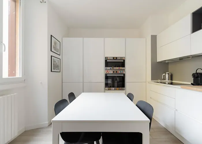 Apartmán Guesthost - Bright Flat Near Stazione *