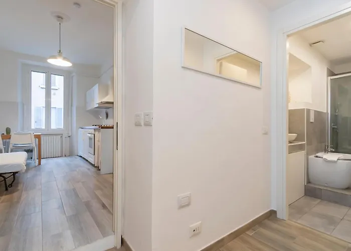 M1 M2 A Short Walk From The Subway *