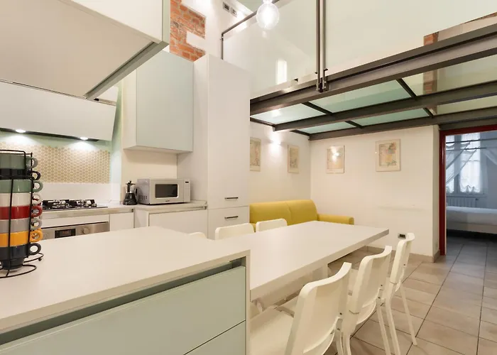 Charming Near M1 Loreto And Iconic Tram 1 To Center Apartment *