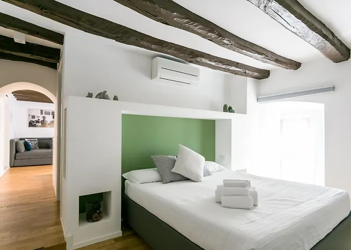 Navigli - Via Mortara 17 Apartmán