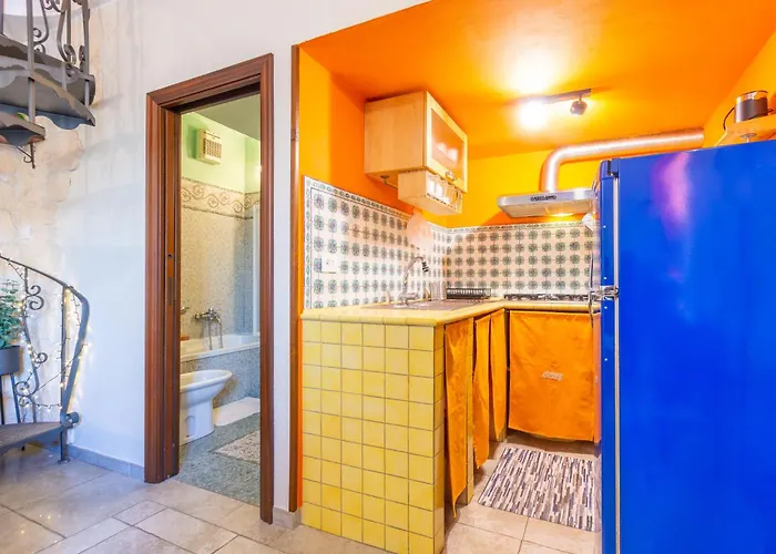 I-host - Unique Two-level In Lägenhet