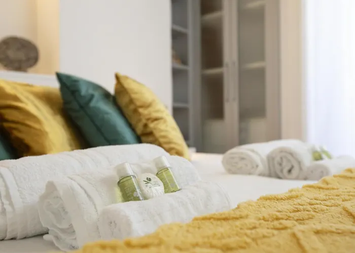 Apartment Artstay - San Raffaele, Near Metro M1, Ac