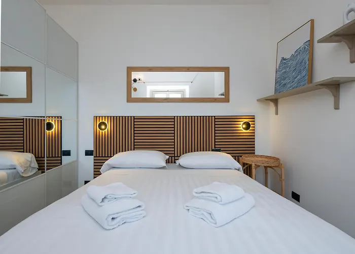 아파트 Bright Top-floor With Private Terrace