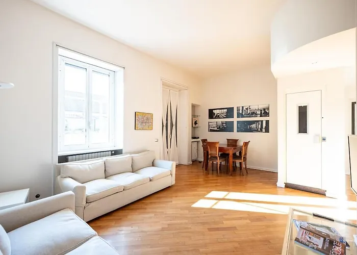 Apartment Elegant 3br 15 Min Walk To The Duomo, 2 Min To Sempione Milan