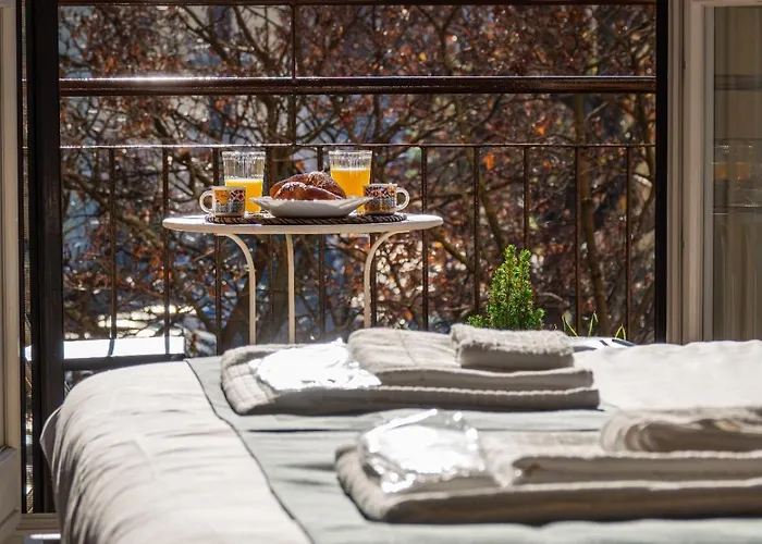 Casa Enea Luxury House - Bocconi Navigli - Private Parking Apartment