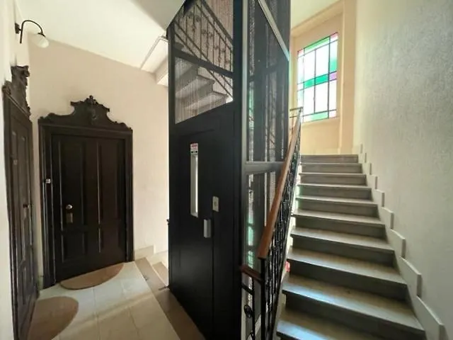 Apartment Navigli Elegant With Park View