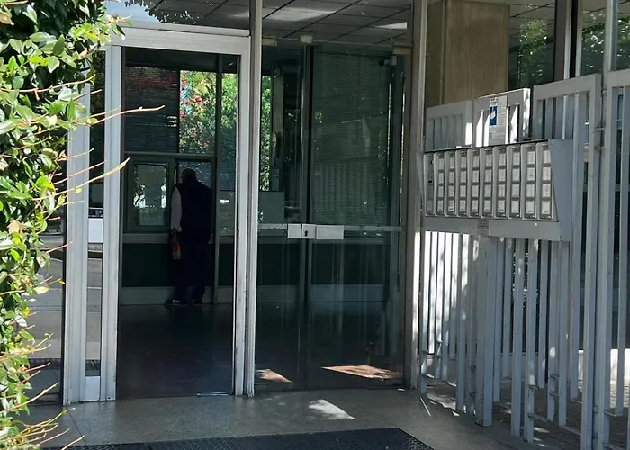 Blue House * ميلان