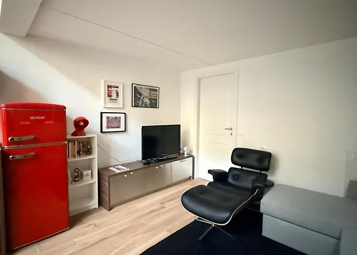 Loft Con Giardino Privato A Apartman *