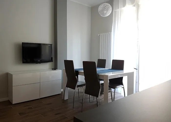 Luxury - Citta Studi Milán