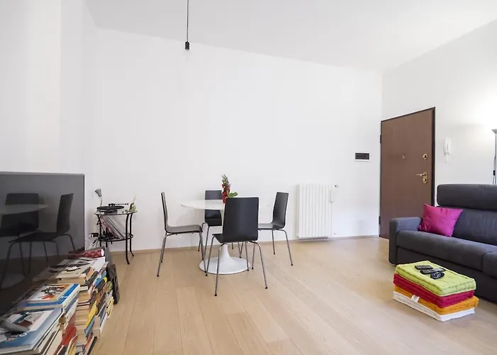 Cozy In The Center Apartment Milan