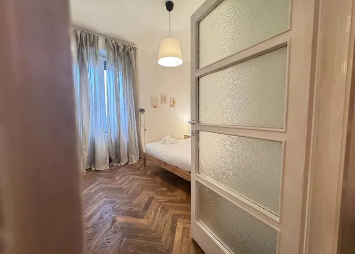 Appartement Wood Essence - Authentic Large -city Center