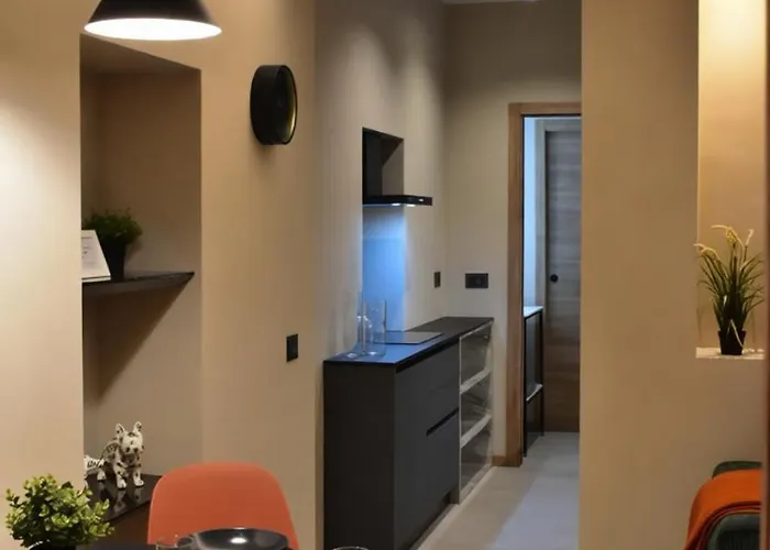 Ampio Trilocale 5 Posti Letto, 2 Bagni - M4 Dateo 米兰