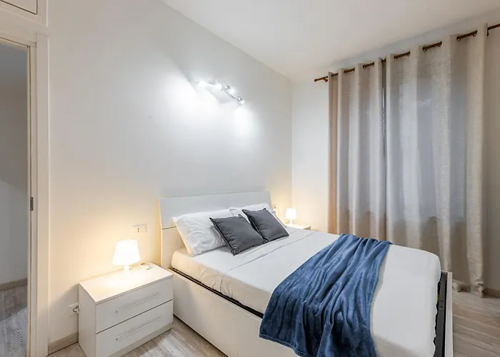 아파트 Dergano Bilocale Luminoso Vicino Metro M3 *