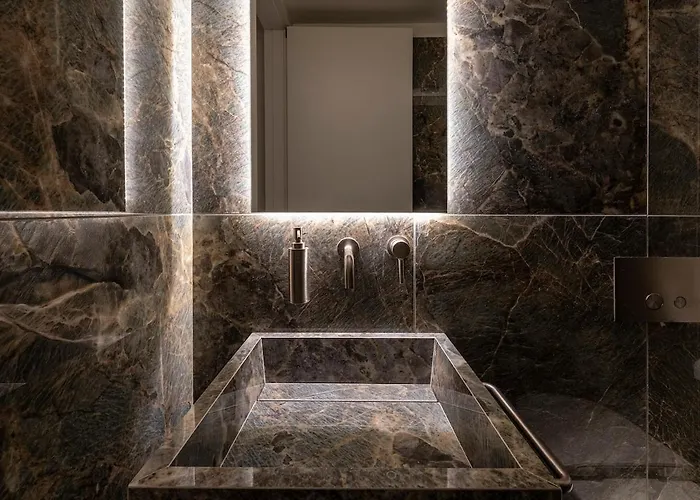 Quiet Luxury Retreat Design & Comfort Al Duomo Apartamento