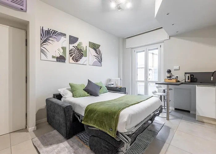 Appartement Navigli Bilocale Moderno Con Balcone Sul Giardino Milan