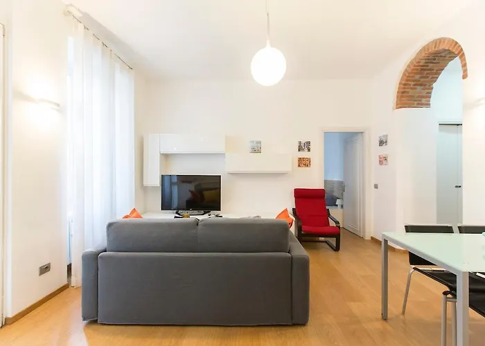 Apartment Luminoso Trilocale Centro Navigli Tortona A