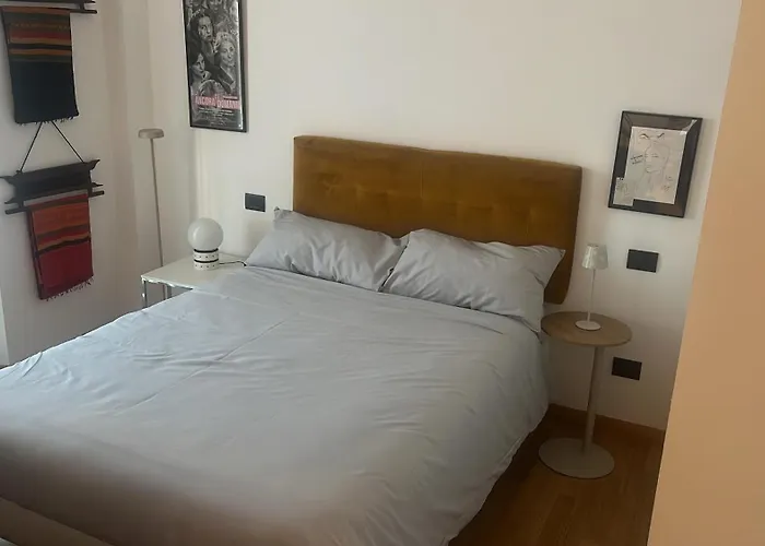 Casabella Design With Balcony Navigli Area * ミラノ