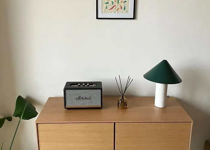 아파트 Design And Comfort In West *