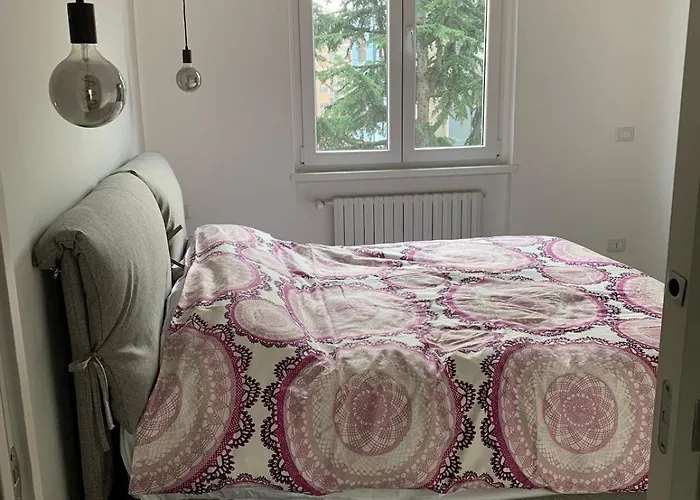 Two-room In The Navigli&tortona Area 아파트 *