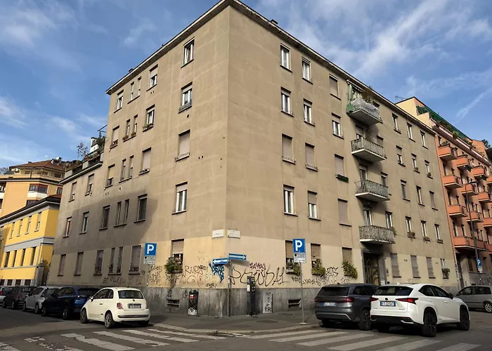 Lumiere Bloom Apartment *