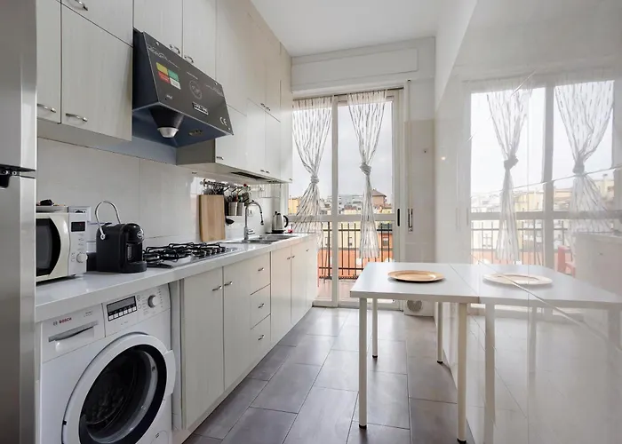 Quadrilocale Luminoso Con Balcone *