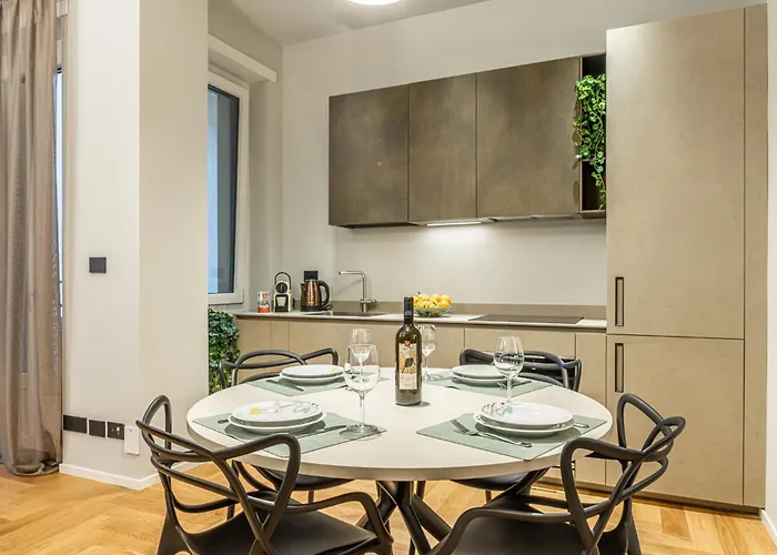 Luxury Modern Near Duomo - Exclusive & *