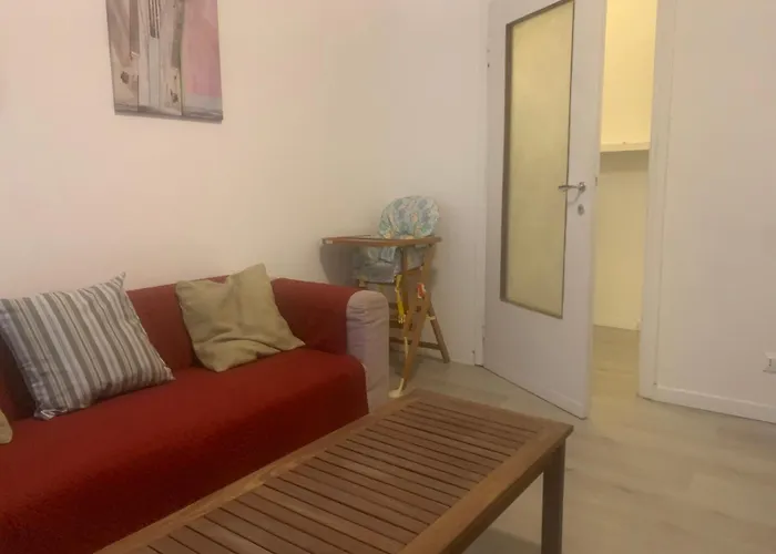 Accogliente Casetta A A Due Passi Dalla Metro Tolstoi Appartement