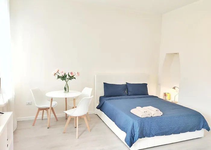 Apartment Brand New Connected To Two Metro Lines