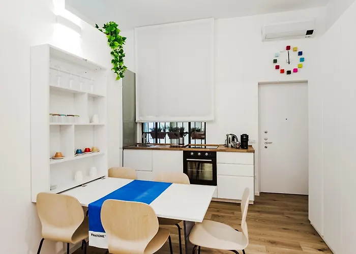 Commenda 33 * Milán