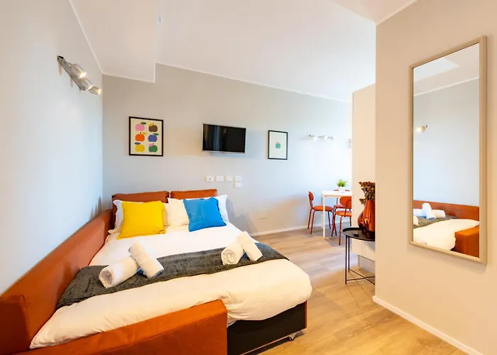 아파트 Ieo Area - Duomo 15 Min - New And Bright