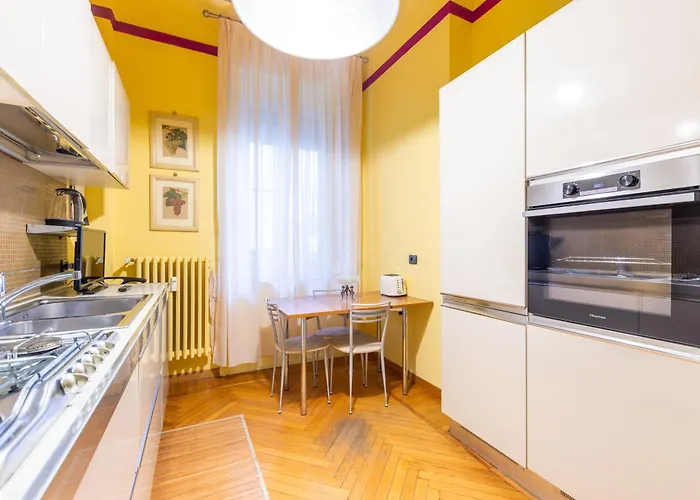 Pianob Duomo - Spacious 2br For 8 In Apartamento Milão