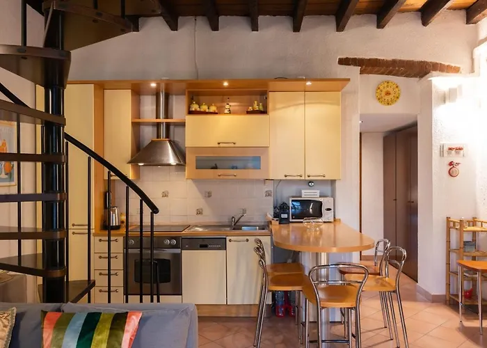 Characteristic 2 Double Bedroom Mediolan