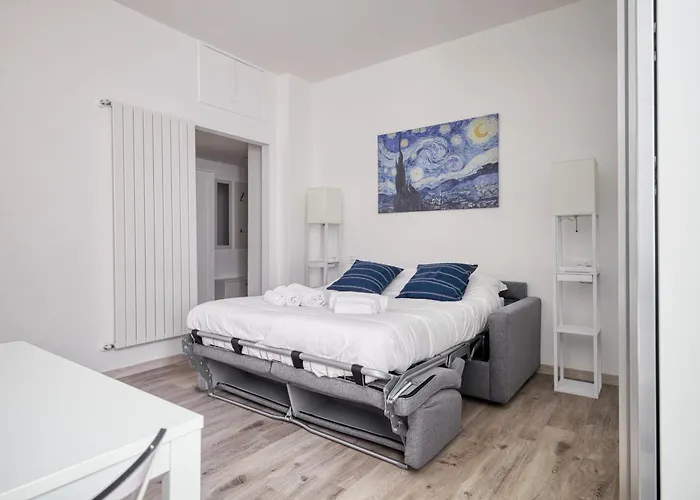 Lägenhet Domusmi Via Fiuggi Milano