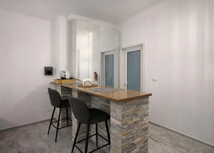 Accogliente A Ben Collegato Milão