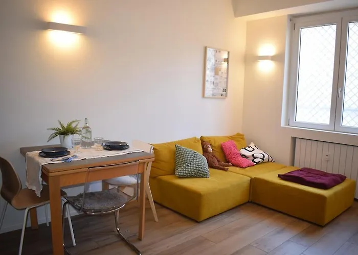 Bilocale Comfort & Cozy A 1 Min Dalla Metro X Duomo * Milán