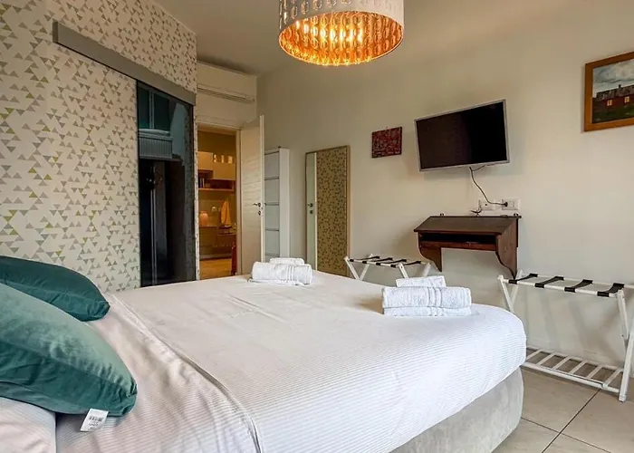 Metro 8 Min Cozy With Balcony Διαμέρισμα