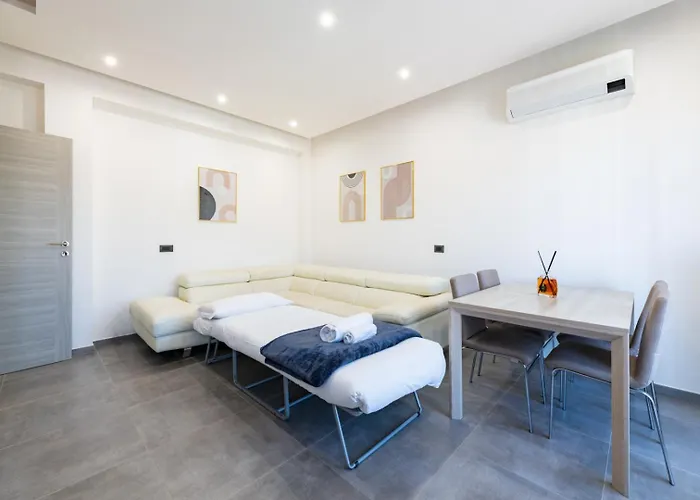 Bright And Quiet - Elegant