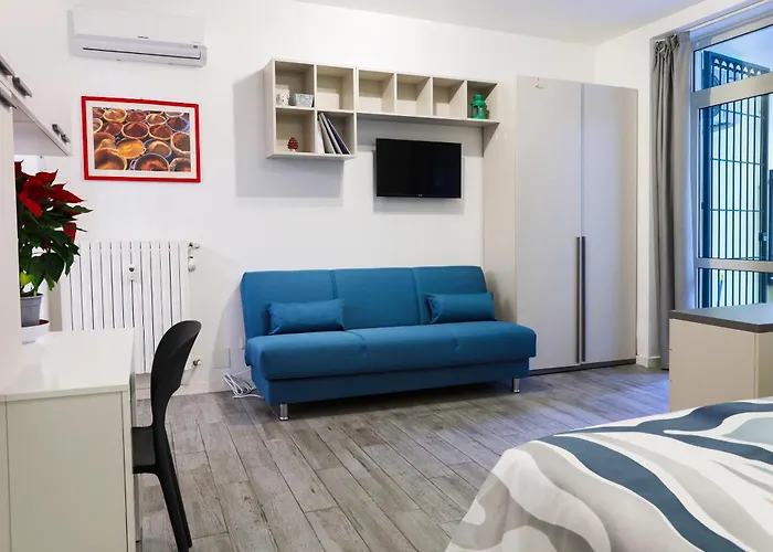 Open Space Con Veranda A Citta Studi 公寓