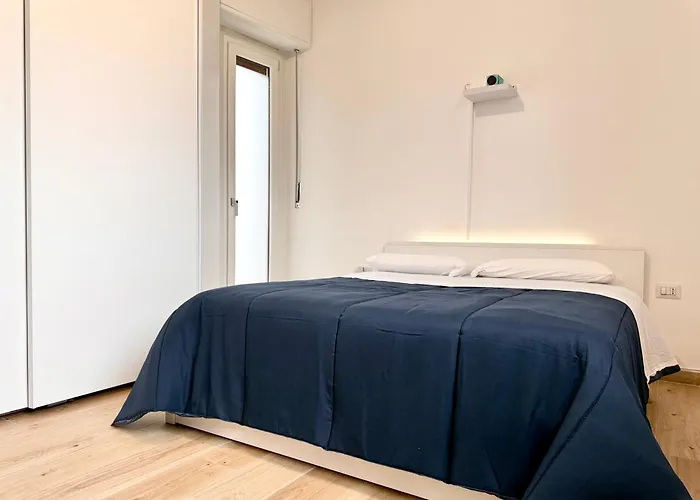 Art - Free Parking ミラノ