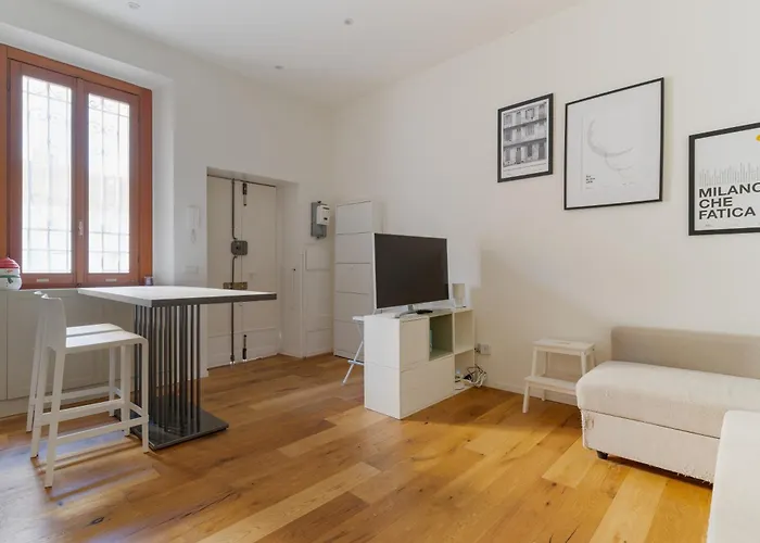 Guesthost - M5 Isola Cozy