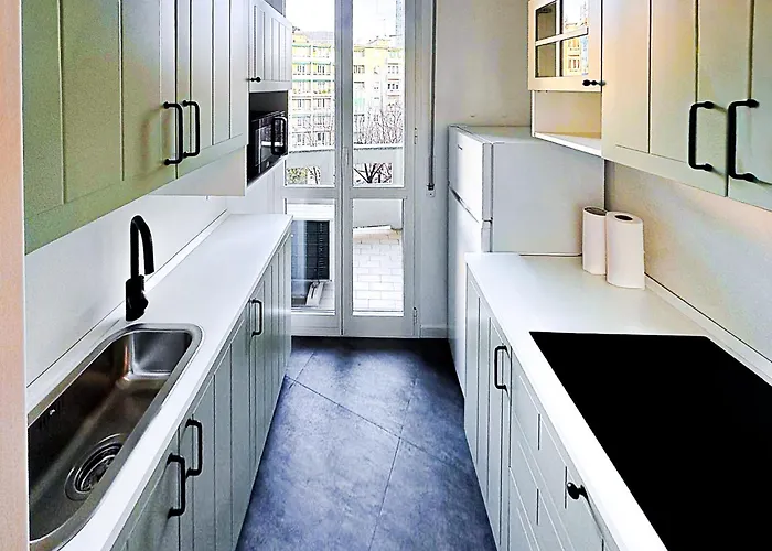 Largo De Benedetti- Panoramic View Mediolan