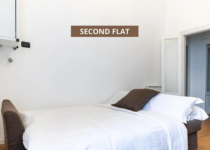 Duomo 7 Min - Two Independent Flats With Parking