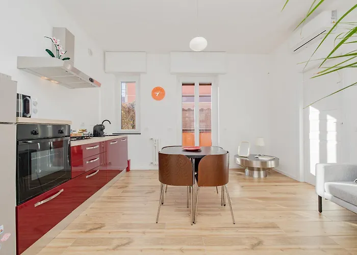 Modern One-bedroom With Terrace - Naviglio Martesana Milan