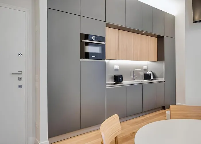 Near Duomo Design Polluce * Milano