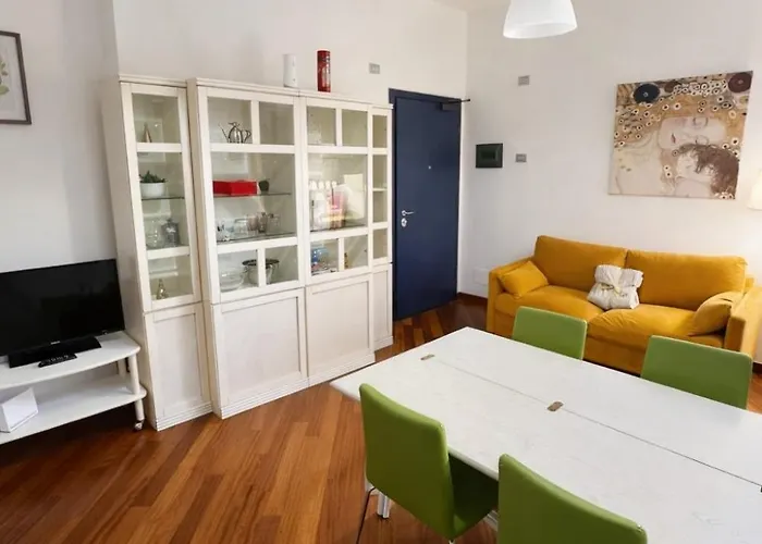 Beeinmi - Porta Romana * Милан